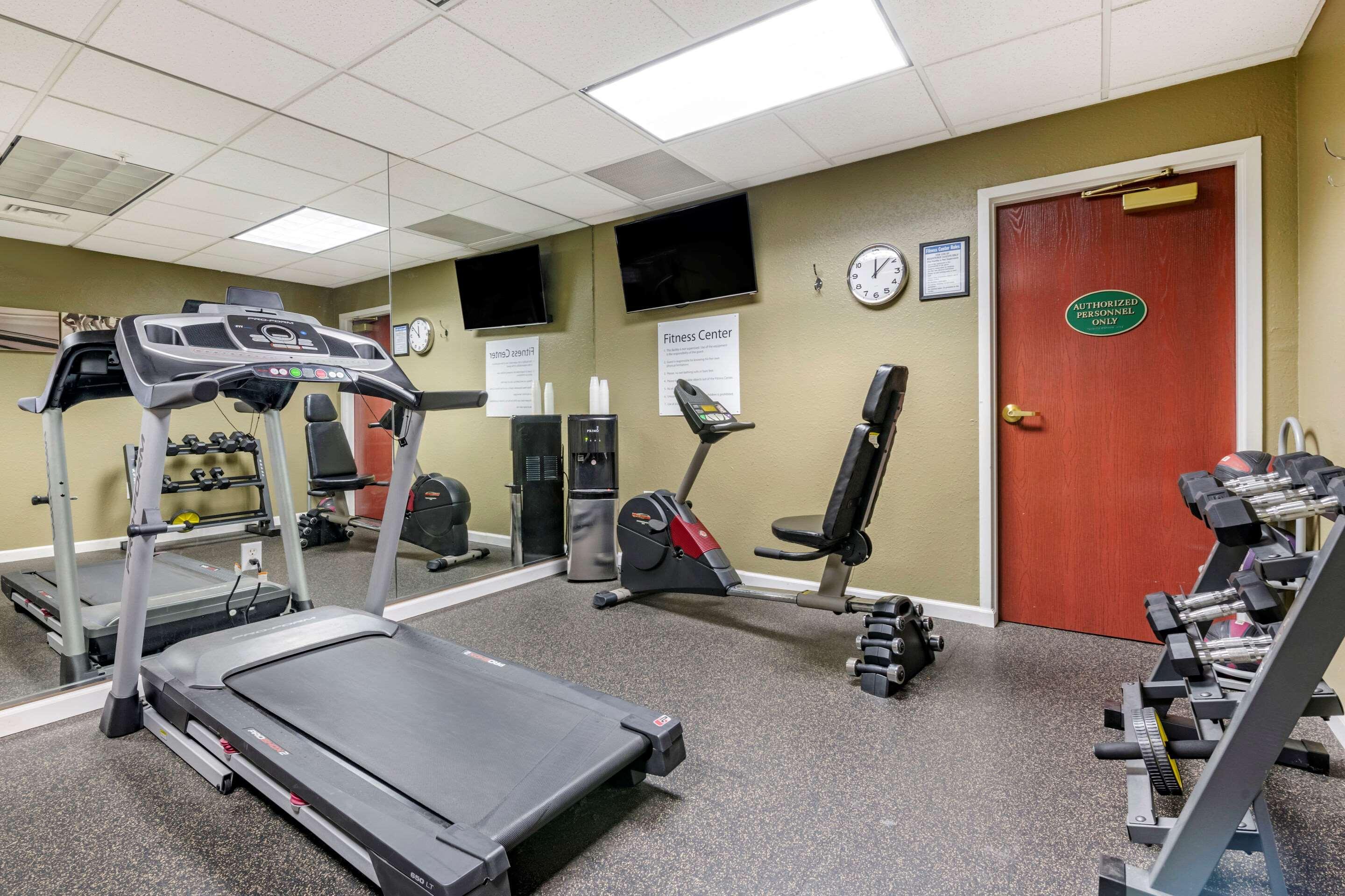 Quality Inn Zephyrhills-Dade City Экстерьер фото
