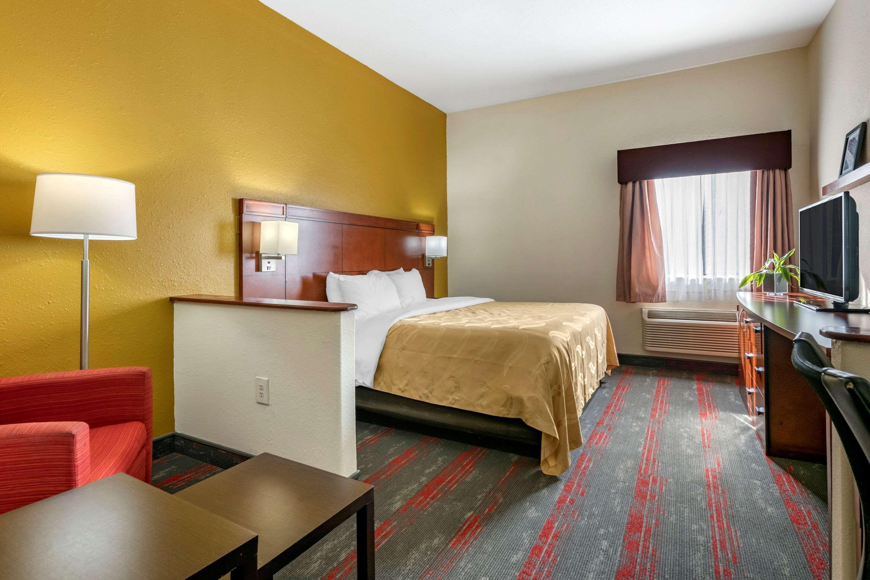 Quality Inn Zephyrhills-Dade City Экстерьер фото