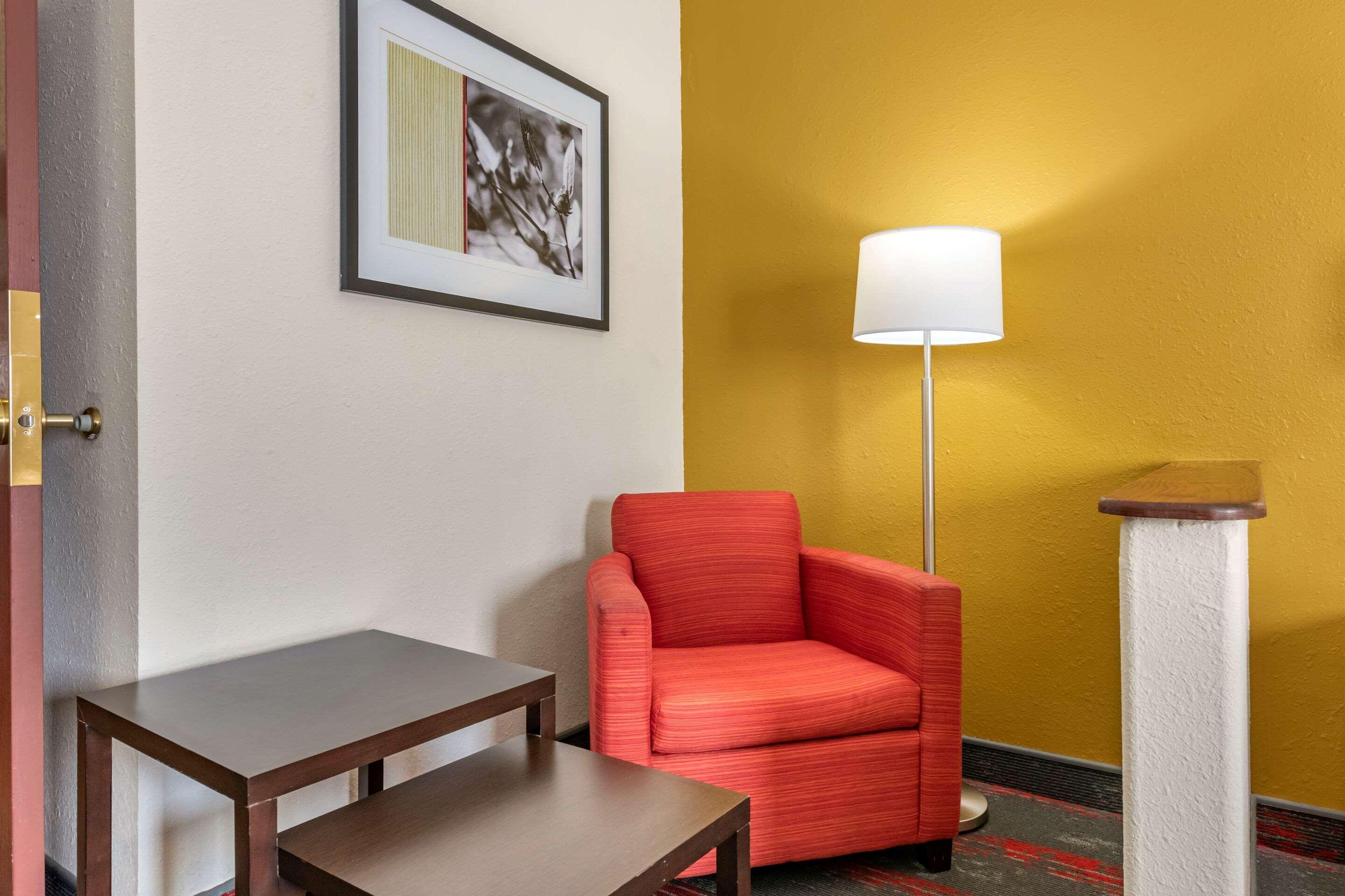 Quality Inn Zephyrhills-Dade City Экстерьер фото