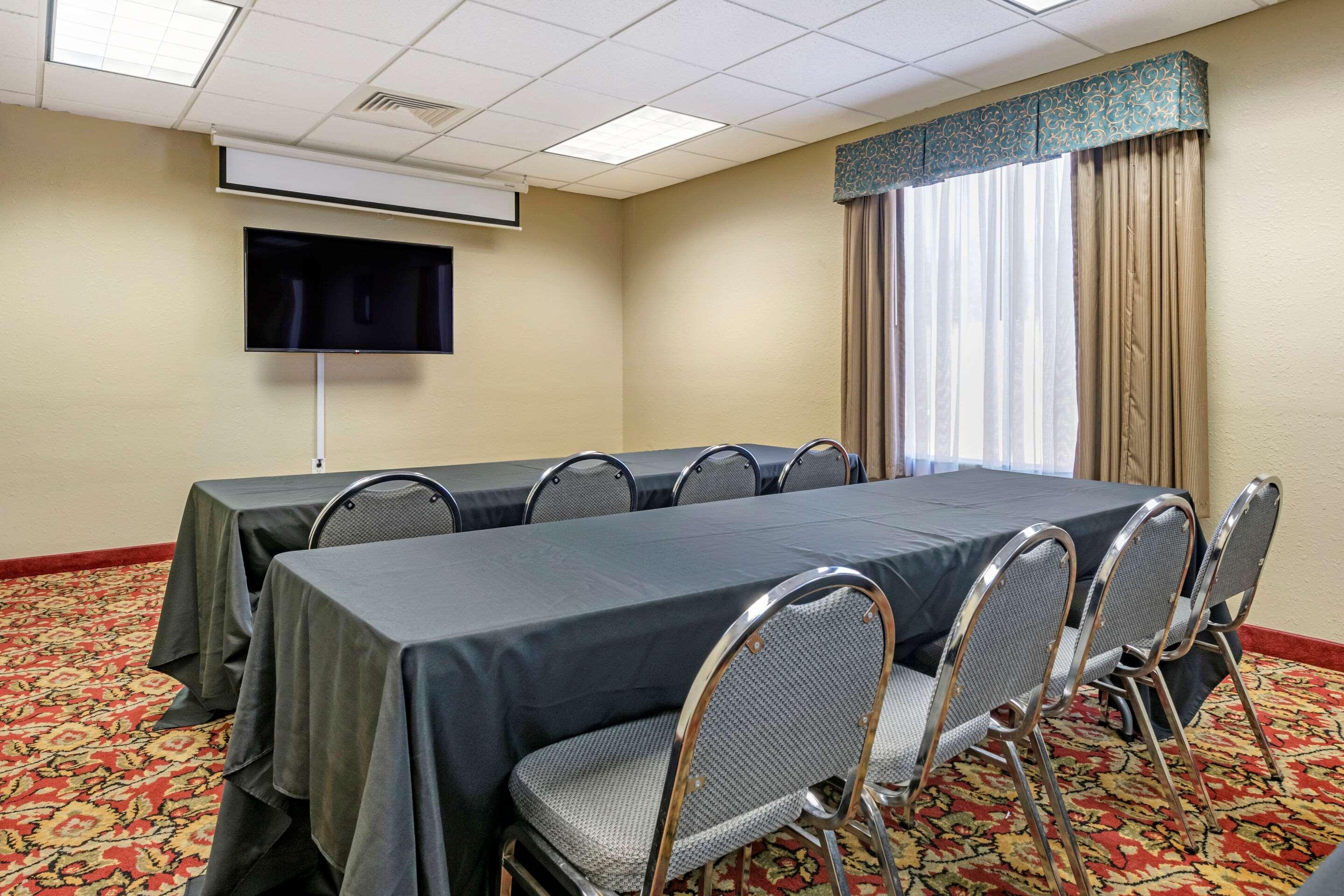 Quality Inn Zephyrhills-Dade City Экстерьер фото