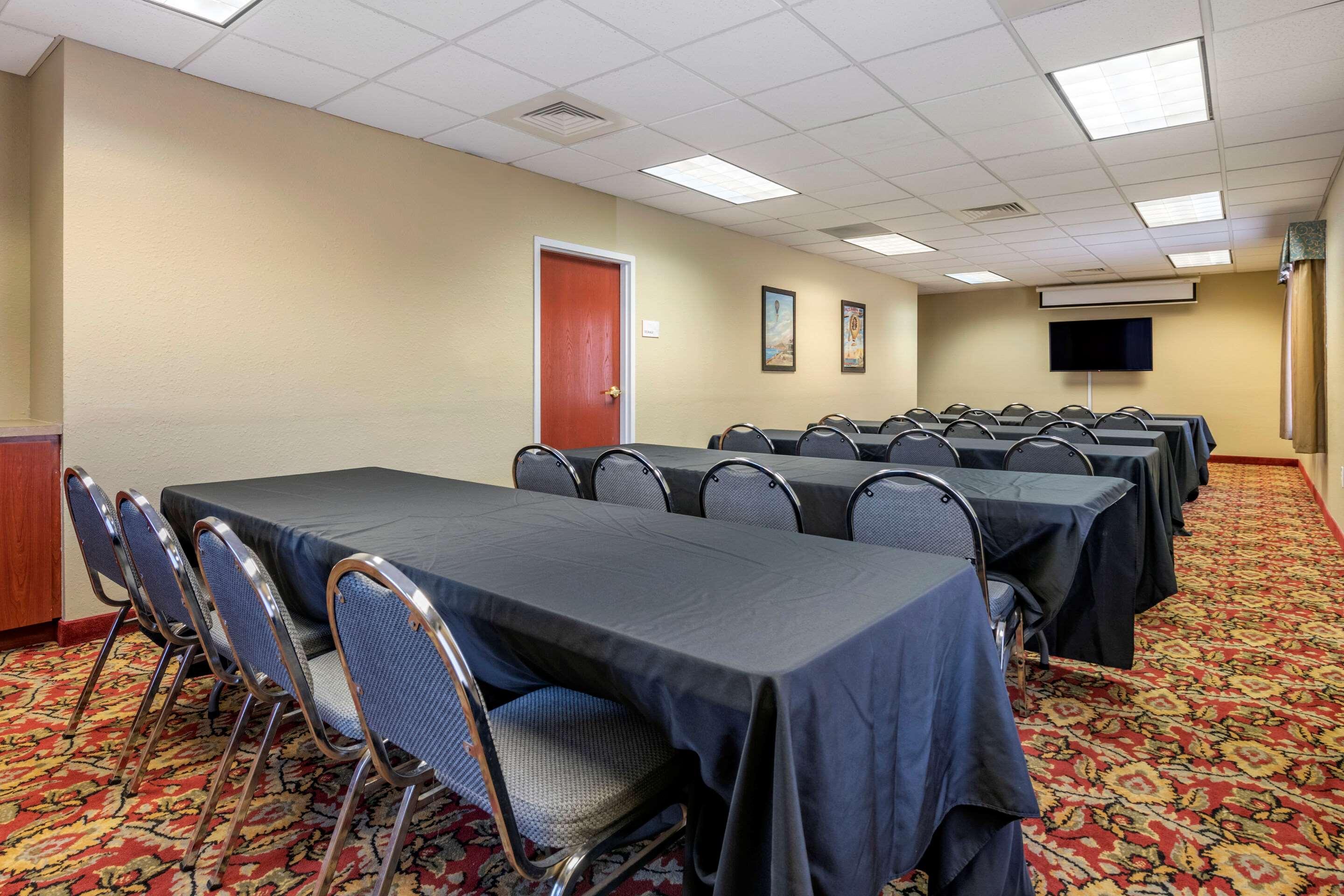 Quality Inn Zephyrhills-Dade City Экстерьер фото