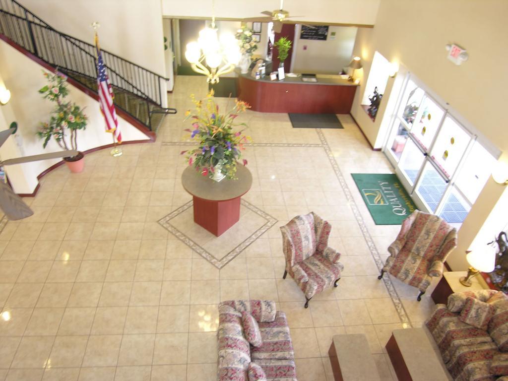 Quality Inn Zephyrhills-Dade City Экстерьер фото