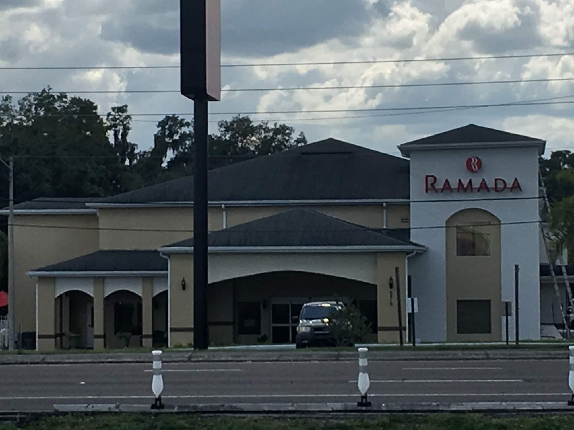 Quality Inn Zephyrhills-Dade City Экстерьер фото